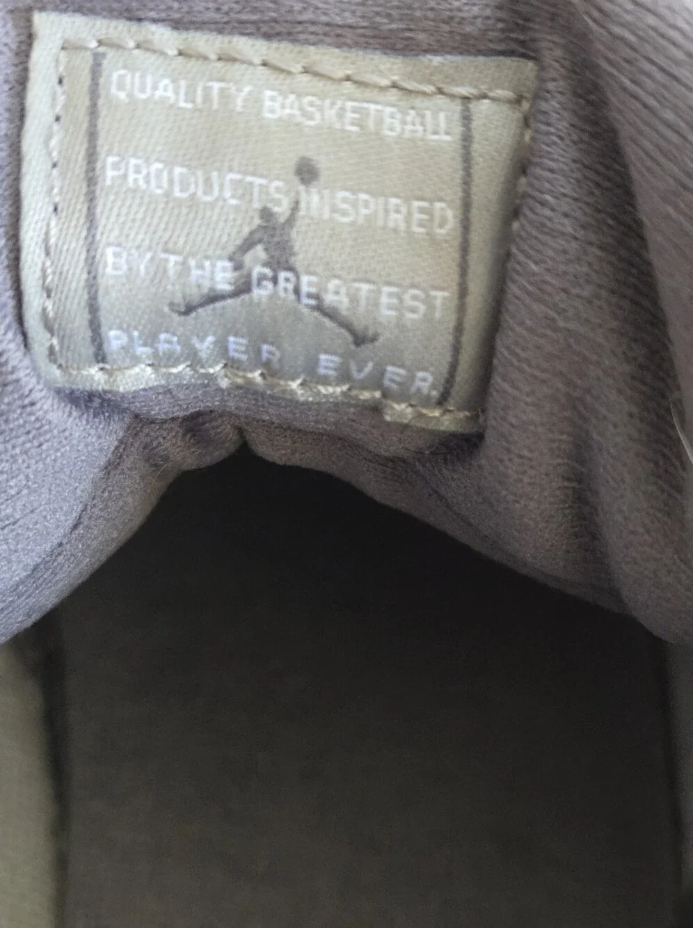 Men's JORDAN 11 LOW- Gray Patent Sneaker